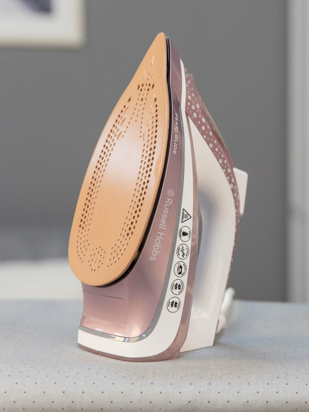 Pearl Glide Steam Iron - Image 2